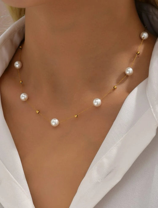 Collier de perles délicat