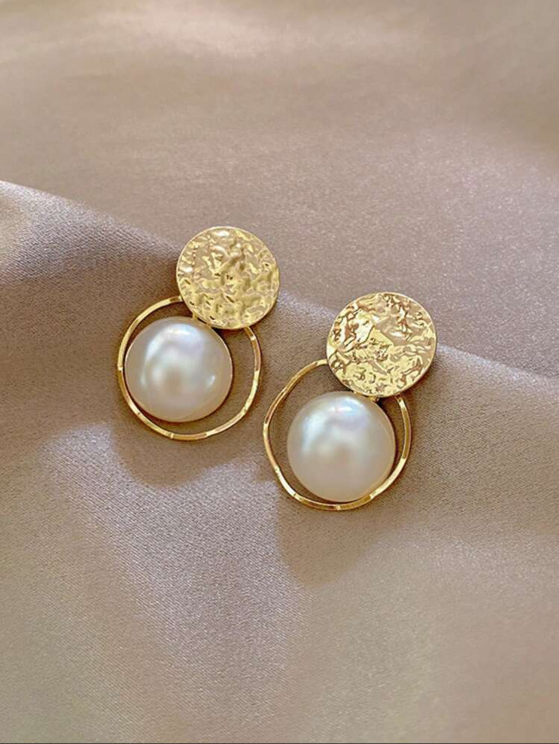 Boucles Perle Encerclée